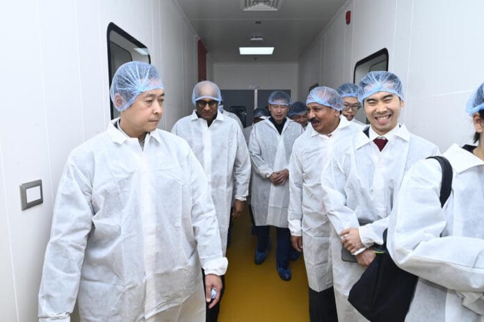 President of Singapore Touring Sapigen Biologix Mega Vaccine Plant